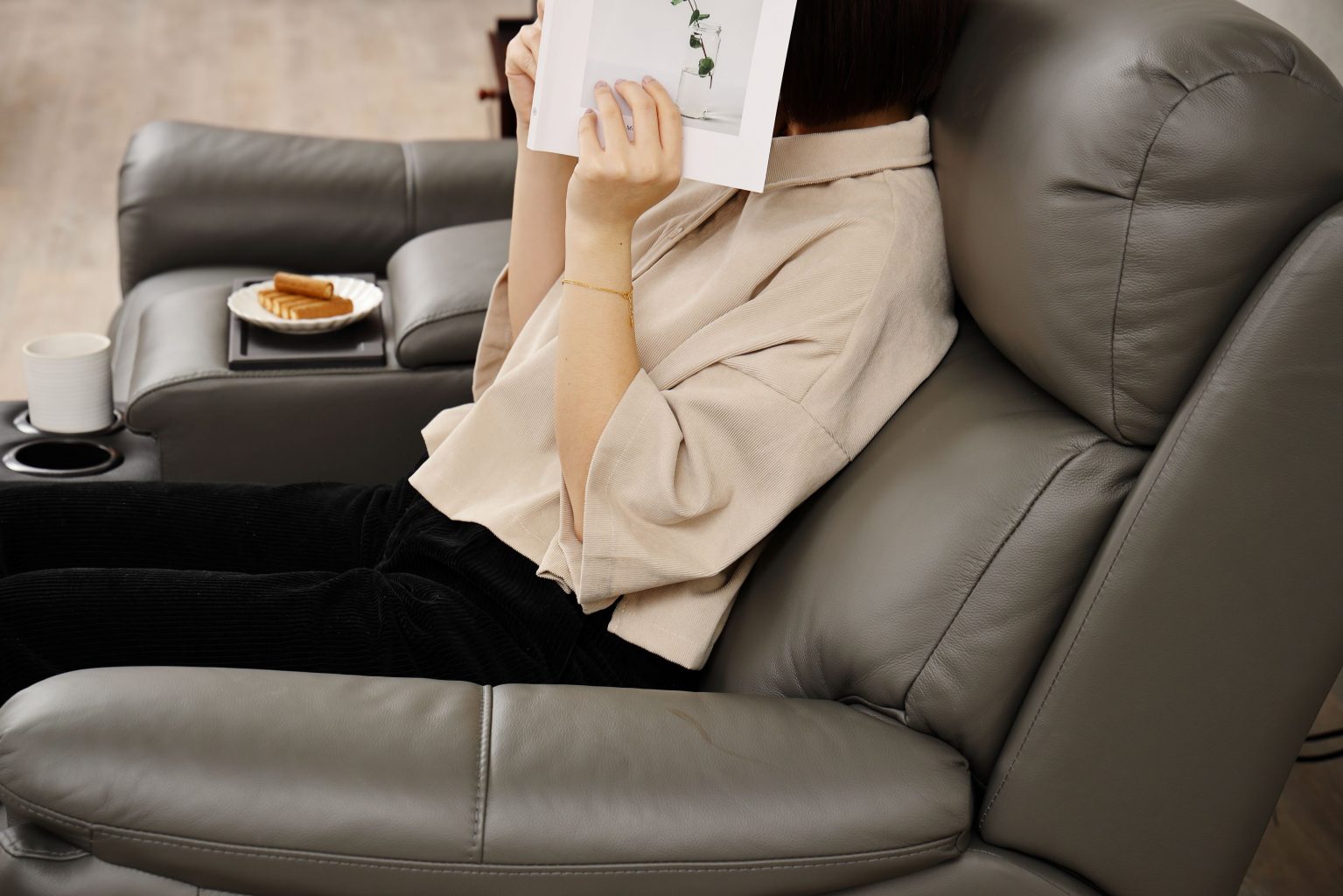 趕快到大漢家具,體會電動沙發一鍵放鬆的魅力!