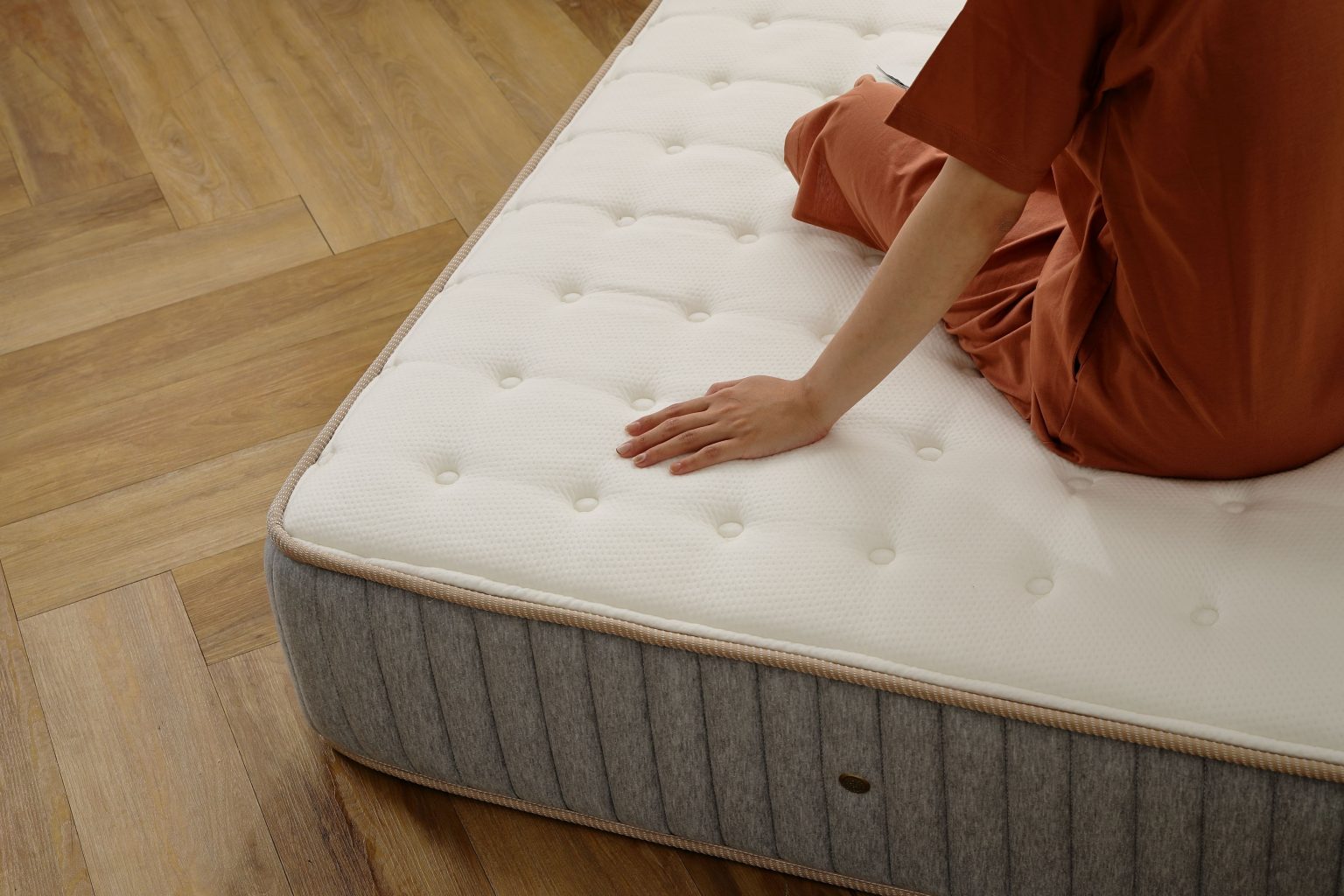 大漢家具的新床墊讓你不擔心睡了反而腰痠