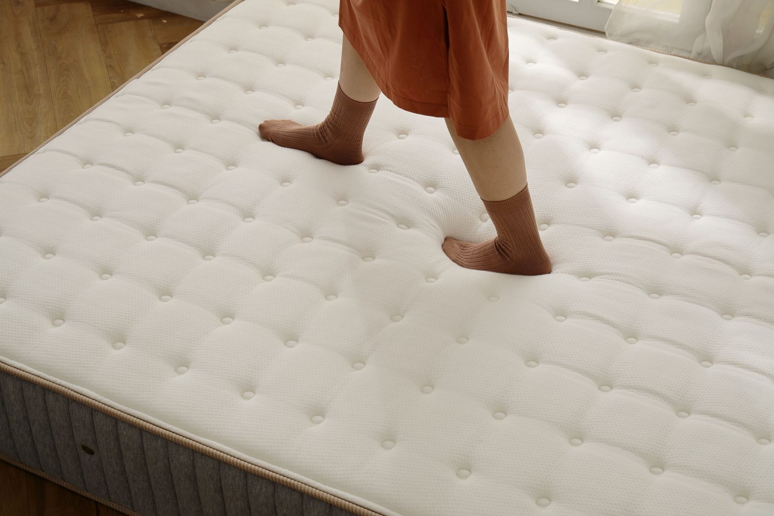 如果不確定自己的床墊是不是該換了,也可以聯絡大漢家具客服詢問