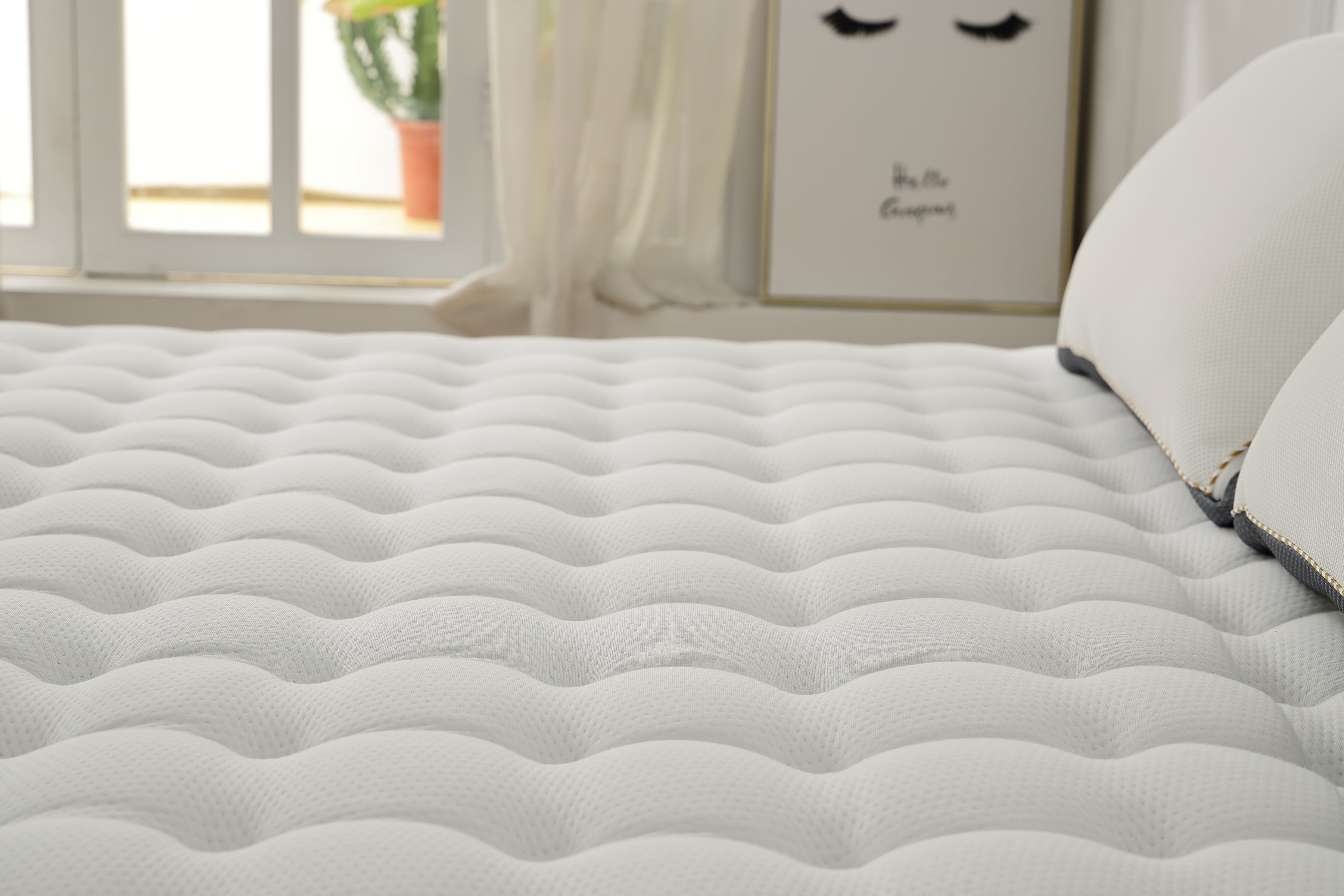 選床墊不是越硬越好，是要服貼身體曲線