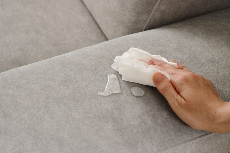 大漢家具電動沙發的皮革一般保養，只需簡單擦拭即可