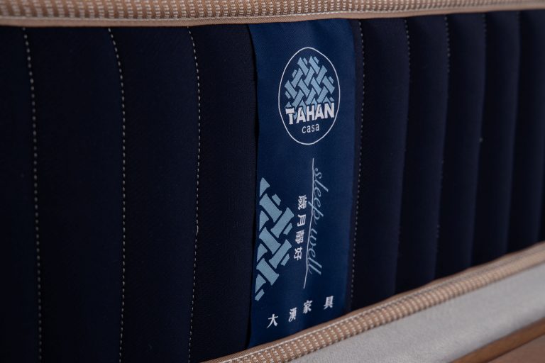 獨立筒床墊壽命有其壽命,如果用太久也不建議用加墊改善,還是建議換新床墊!