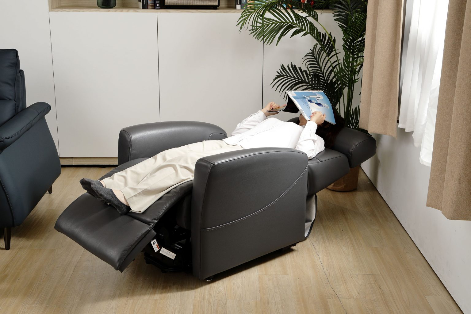 客廳很小還是想放電動沙發怎麼辦？沒關係，就交給大漢家具