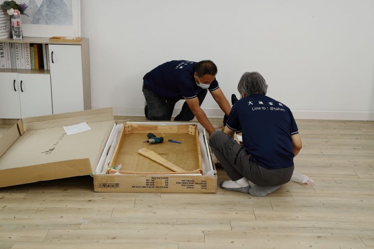 大漢家具嚴選高品質材料,也提供良好售後服務,讓你不用擔心電動沙發的故障問題