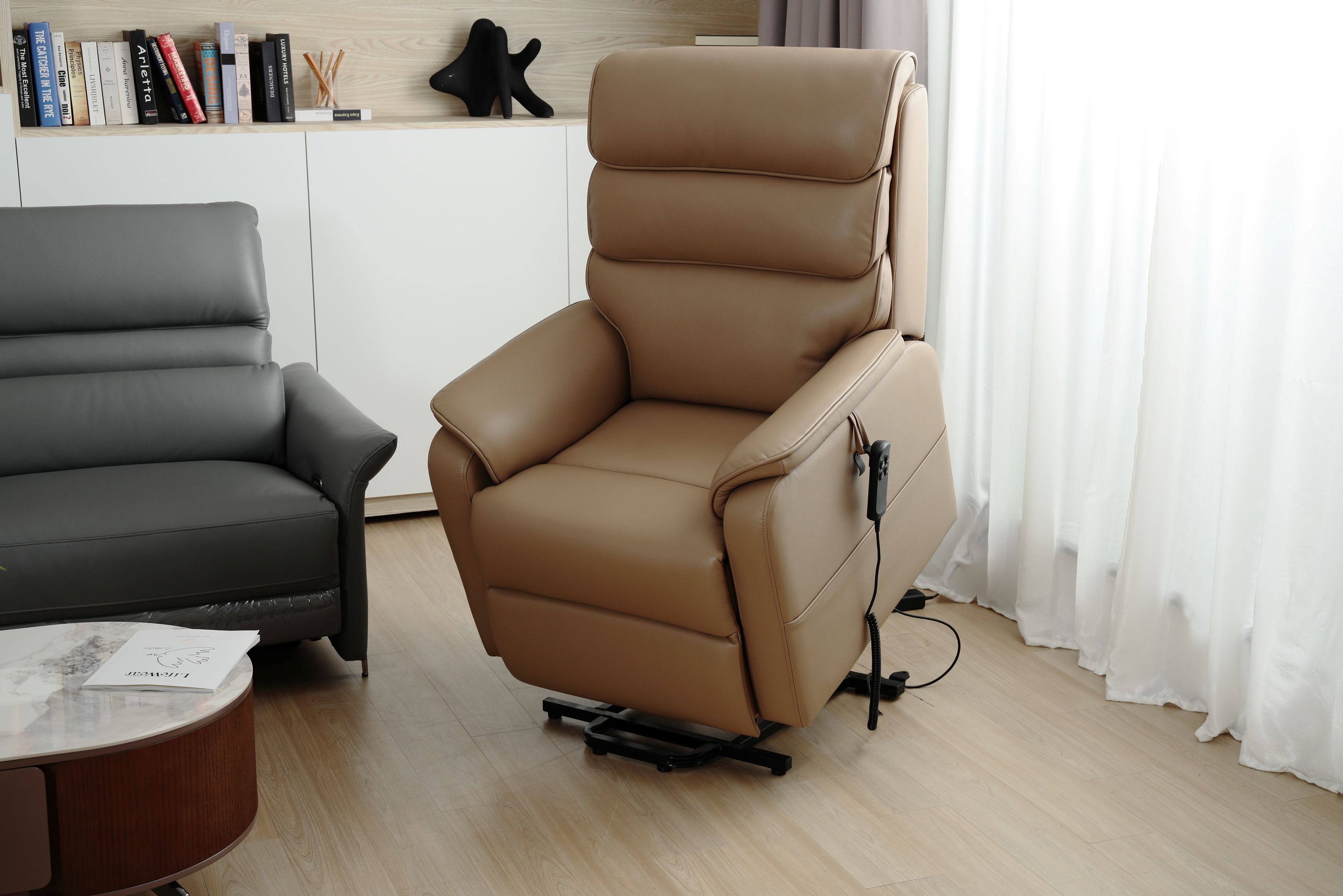 大漢家具的電動沙發經特別設計，能有效避免電動沙發不會動的困境