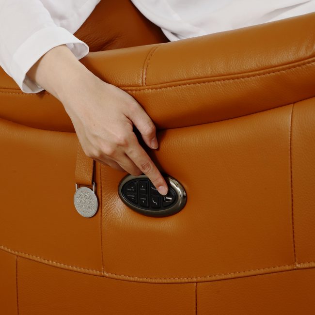 醫美候位區的質感，就從一張大漢家具的電動沙發開始