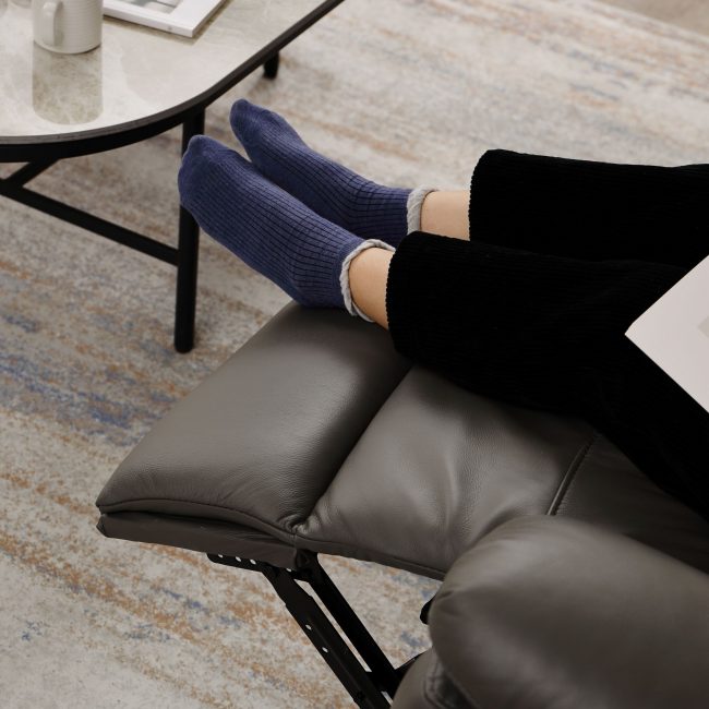 現在就到大漢家具，享受頭等艙級電動沙發的舒適！